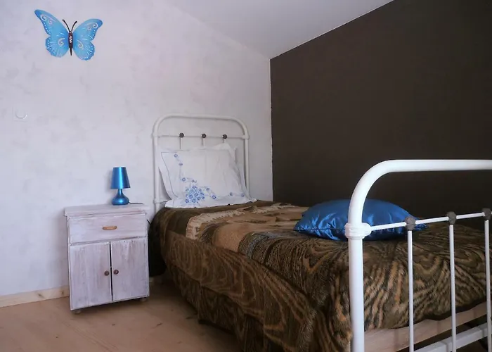 Jonzac-gite-lepuits *